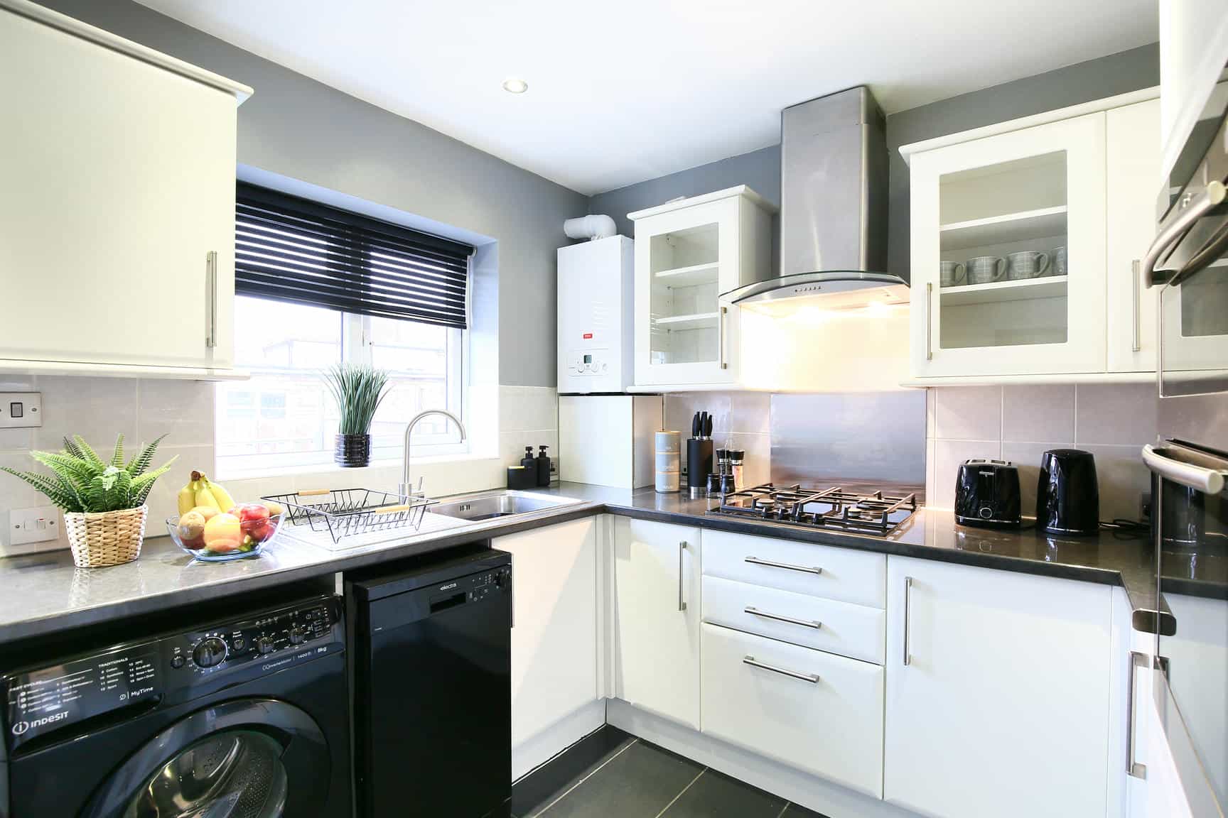 Kitchen in serviced accommodation Harrow
